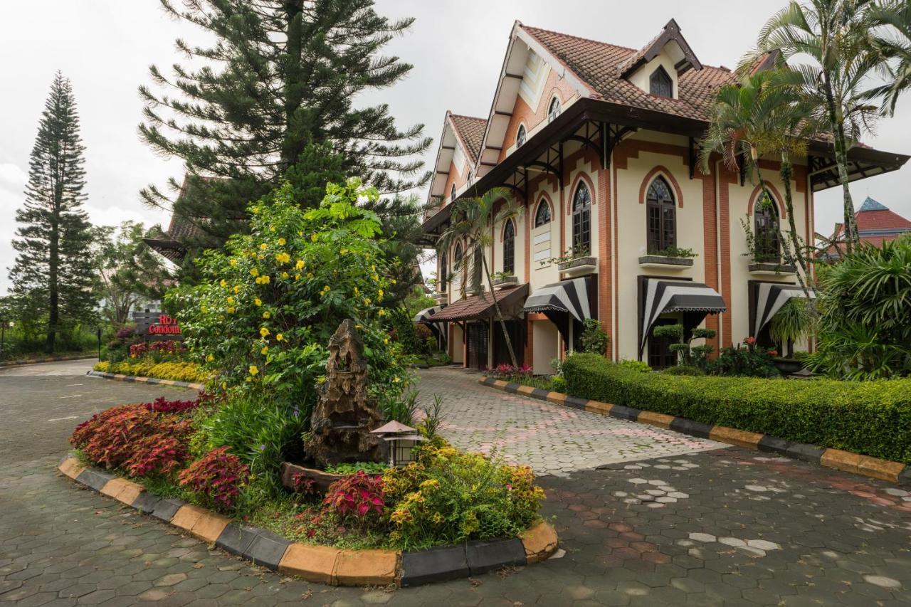 Royal Hotel And Villa Batu Batu  Kültér fotó