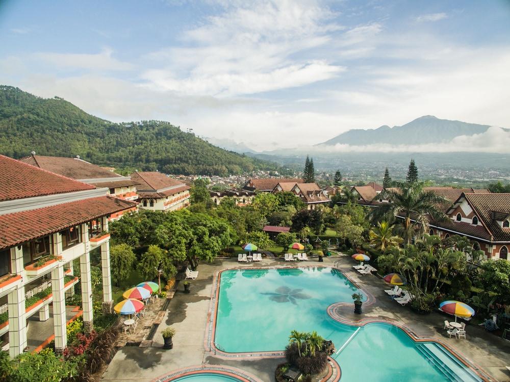 Royal Hotel And Villa Batu Batu  Kültér fotó
