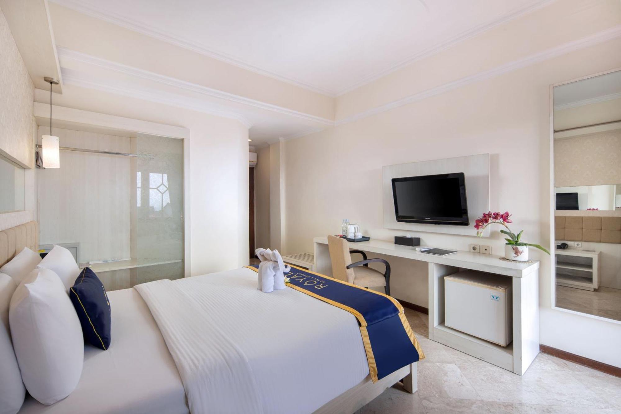 Royal Hotel And Villa Batu Batu  Kültér fotó