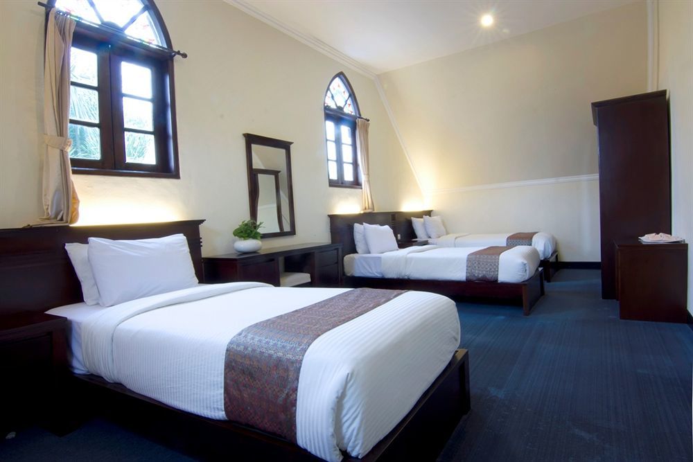 Royal Hotel And Villa Batu Batu  Kültér fotó